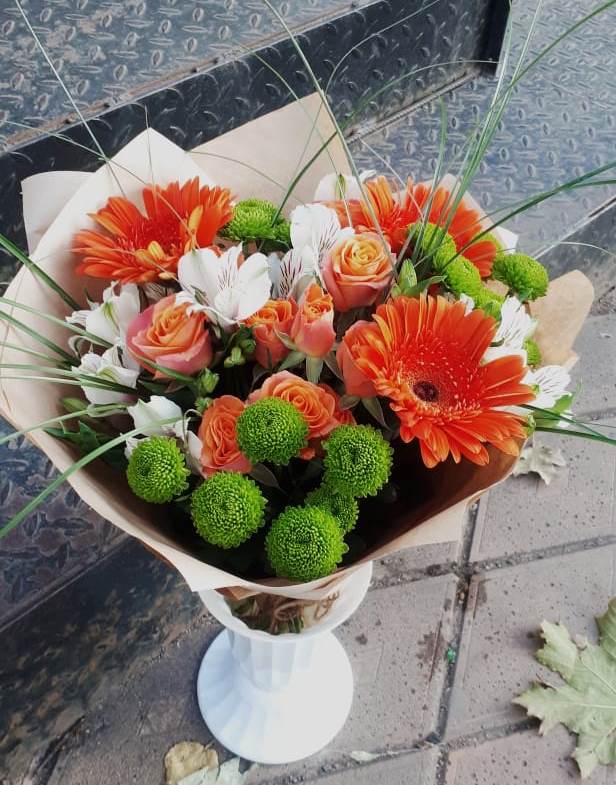 Букет цветов из: Герберы, Хризантемы, Альстромерии и Розы в Большой Речке