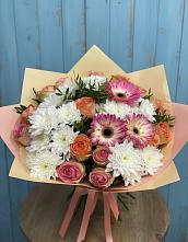 Букет цветов из:  Розы, Герберы и Хризантемы в Большой Речке