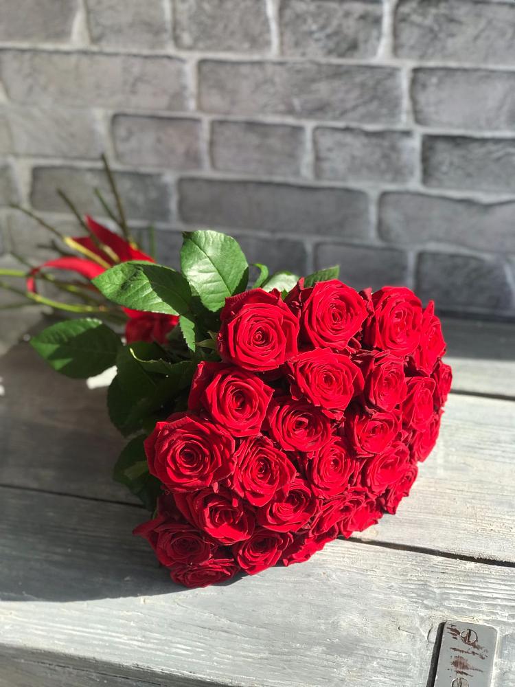 Букет Красные розы Фридом в Большой Речке