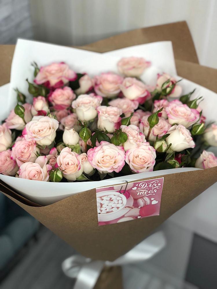 Букет цветов из: Розы в Большой Речке