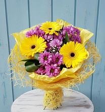 Букет цветов из:  Хризантемы и Герберы #REPLACE_PRED# Большой Речке