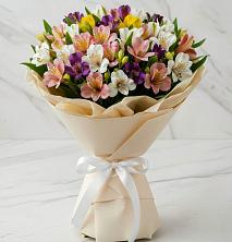 Букет цветов из:  Альстромерии в Большой Речке