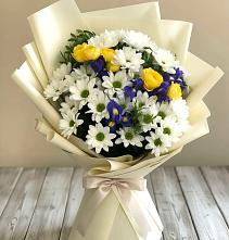 Букет цветов из:  Ирисы, Хризантемы и Розы #REPLACE_PRED# Большой Речке