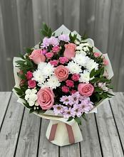Букет цветов из:  Альстромерии, Гвоздики, Розы и Хризантемы в Большой Речке