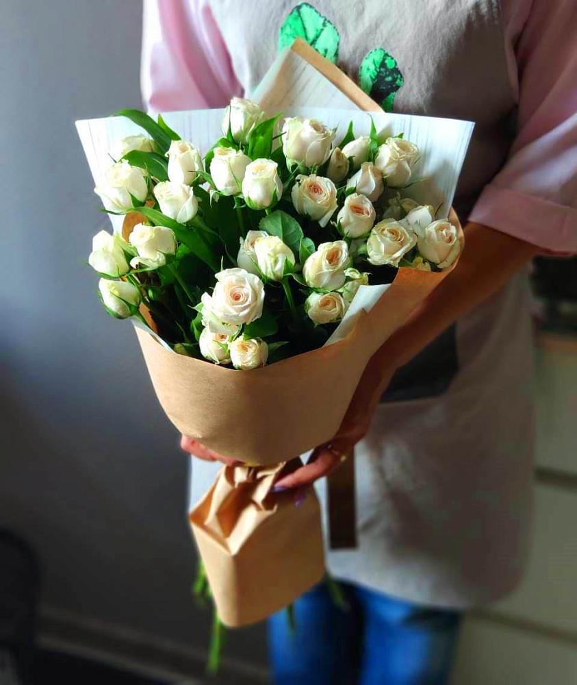 Букет цветов из: Розы в Большой Речке