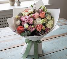 Букет цветов из:  Розы, Лизиантусы и Гвоздики в Большой Речке