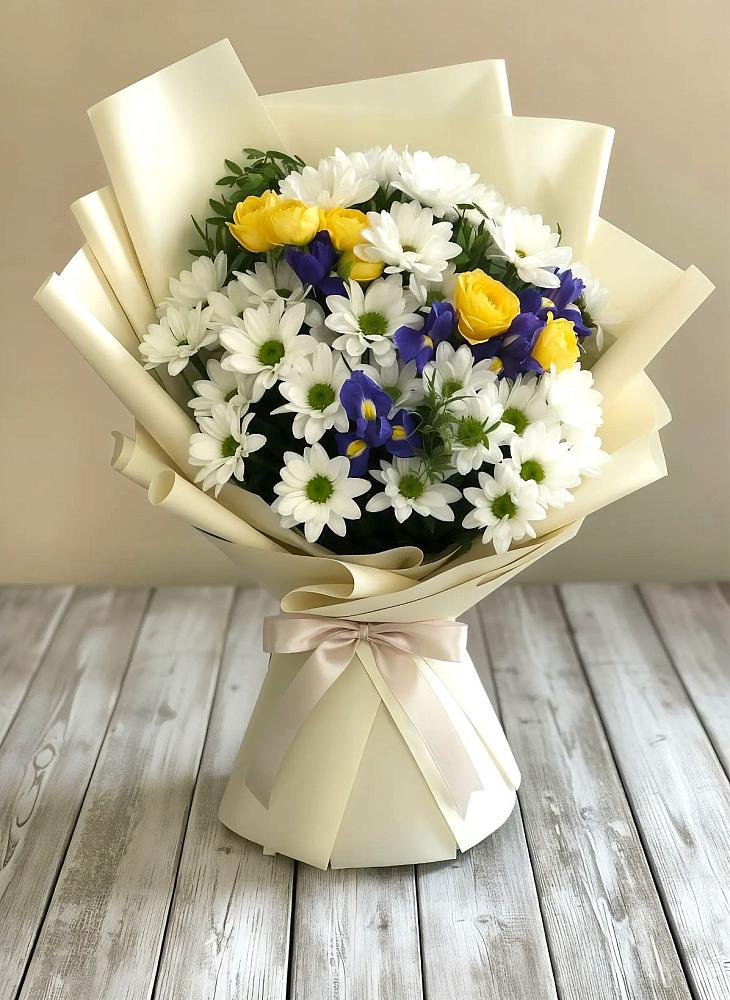 Букет цветов из: Ирисы, Хризантемы и Розы в Большой Речке
