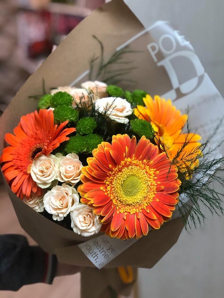 Букет цветов из: Герберы, Хризантемы и Розы в Большой Речке